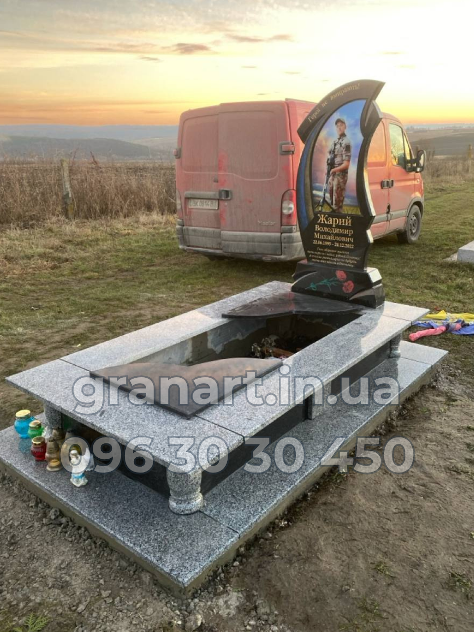 Пам'ятник для військового №006